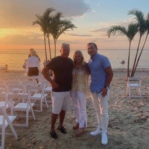 Meet your Posher, Leslie